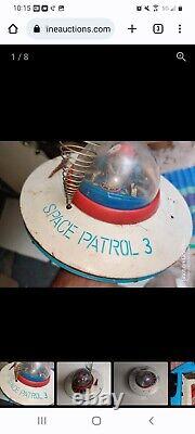 1950's Vintage Tin battery operated space patrol 3 toy