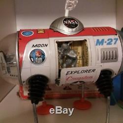 1960's VINTAGE MOON EXPLORER M-27 Tin Toy JAPAN by YONEZAWA space robot