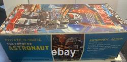 1960's Working HORIKAWA S. H JAPAN 12 BOX TINPLATE BATT OP SUPER ASTRONAUT ROBOT