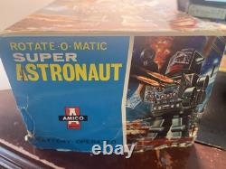 1960's Working HORIKAWA S. H JAPAN 12 BOX TINPLATE BATT OP SUPER ASTRONAUT ROBOT