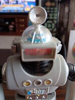 1968 Ideal Space Robot Zeroids Zintar Zeroid Vintage READ