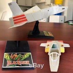 1983 VINTAGE BLACKSTAR Space Ship withStand GALOOB Monster Toy Action Figures