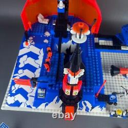 1993 LEGO 6983 Space Ice Station Odyssey 100% Complete with Manual Extra Mini Fig