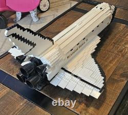 2002 MEGA BLOKS PROBUILDER #9736 SPACE SHUTTLE ENDEAVOUR (COMPLETE With BOX/INS.)