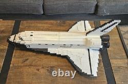 2002 MEGA BLOKS PROBUILDER #9736 SPACE SHUTTLE ENDEAVOUR (COMPLETE With BOX/INS.)