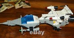 6 x Vintage Lego Space sets. All complete and with instructions, years 1980-1985