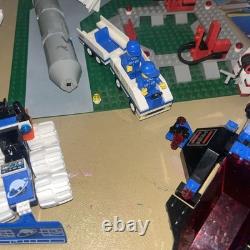 80's Lego VINTAGE SPACE Lot 20+ Minifigures From Near 20 Sets Please Read