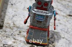 ATOM Robot Yoshiya KO Friction Powered Japanese Tinplate Toy Excellent Working