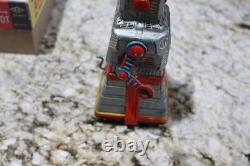 ATOM Robot Yoshiya KO Friction Powered Japanese Tinplate Toy Excellent Working