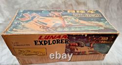 Amazing Vintage Space Red China Me 801 Lunar Explorer B/o Moon Car Litho Box