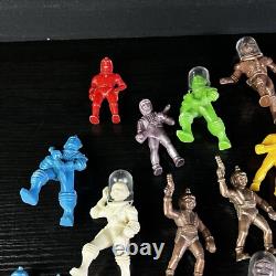 Archer Ajax Hard Plastic 1950s Spacemen Space Man Figurine Vintage Lot of 22