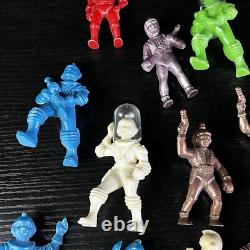 Archer Ajax Hard Plastic 1950s Spacemen Space Man Figurine Vintage Lot of 22