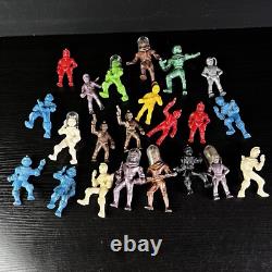 Archer Ajax Hard Plastic 1950s Spacemen Space Man Figurine Vintage Lot of 22