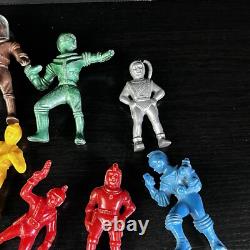 Archer Ajax Hard Plastic 1950s Spacemen Space Man Figurine Vintage Lot of 22