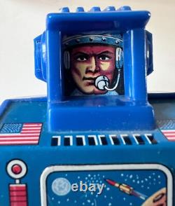 Captain Astro Mechanical Windup Robot MEGO Japan with Box Vintage 1972
