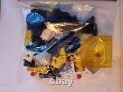 Classic LEGOLAND Space 6950 Mobile Rocket Transport Complete with Manual Unbuilt