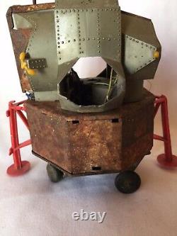 Collectible Rusty Vintage NASA Astronaut Space Capsule Battery Operated Tin Toy