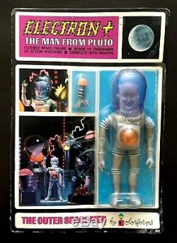 Colorforms Outer Space Men Vintage 1968 Complete Carded Set Of 7 Action Figures