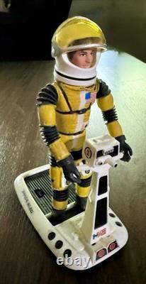 Excellent Vintage 1966 Mattel Major Matt Mason's Doug Davis & Space Sled