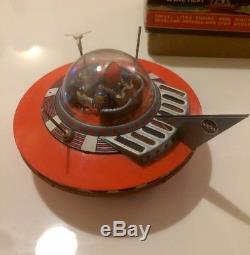 Flying Saucer with space pilot Nasa KO Made in Japan with box vintage tin toy