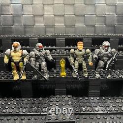 From Halo Mega Bloks 97174 UNSC Mammoth (Signature Series) -Toys Main Characters