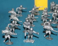 GIANT TOY CO. Space Age Men Alien figures vintage 1960's plastic astronauts
