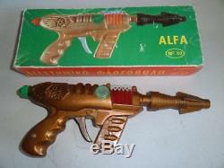GREECE ALFA TOYS Vintage Greek SPACE FLAME RAY GUN No 50 ORIGINAL BOX 1970 Rare