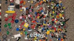 HUGE LOT 370 LEGO MINIFIGURES COLLECTION + TONS OF ACC. City Space Vintage