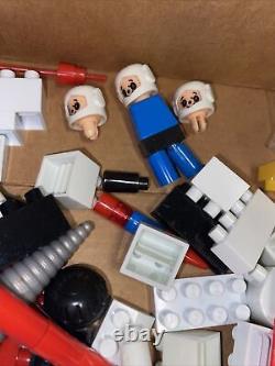 INCOMPLETE Vintage 1982 Entex Toy Loc Blocs Space Base Alpha #1425 DIA Blocks