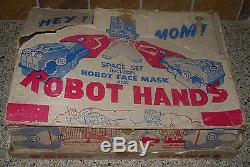 Kilgore Robot Hands Space Set C. 1950's Vintage Classic Space Toy Boxed