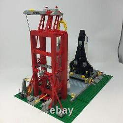 LEGO 6339 Launch Command Space Shuttle Launch Pad (Vintage 1995) with 4 Minifigs