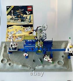 LEGO 6971 Vintage Classic Space Set Inter-galactic command base, Vintage 1984