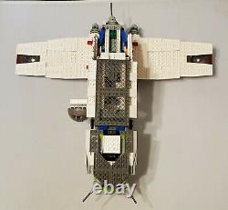 LEGO 7163 Star Wars Episode II Republic Gunship & Minifigures Jedi Bob