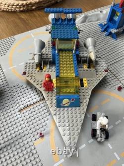 LEGO 928 Galaxy Explorer 1979 Complete with extra figures and extra moon scenery
