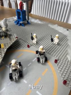LEGO 928 Galaxy Explorer 1979 Complete with extra figures and extra moon scenery