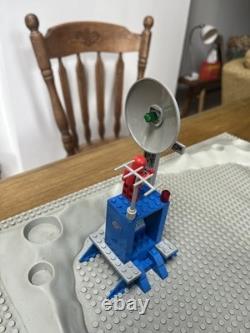 LEGO 928 Galaxy Explorer 1979 Complete with extra figures and extra moon scenery