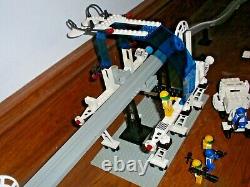 LEGO Classic Space 6990 Monorail Transport System complete with Minifigs, Manual