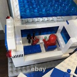 LEGO Classic Space Galaxy Commander 6980 Vintage 1983 orginal bricks w minifigs