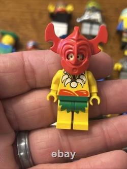 LEGO Huge Vintage Castle, Pirates, Soldiers, Space Mini Figure Lot