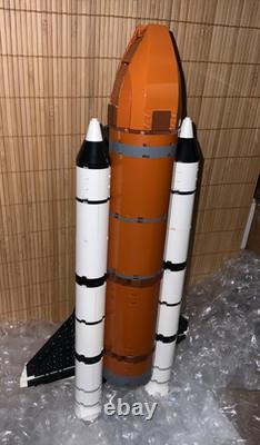LEGO Sculptures Shuttle Expedition 10231 Retired (2011) Shuttle boosters RARE LEGO Sculptures Shuttle Expedition 10231 Retired (2011) Shuttle boosters RARE