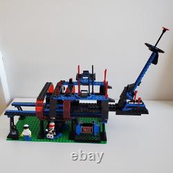 LEGO Space Police Lock-up Isolation Base 6955 withBox 3 Mini-Figures INCOMPLETE