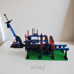 LEGO Space Police Lock-up Isolation Base 6955 withBox 3 Mini-Figures INCOMPLETE