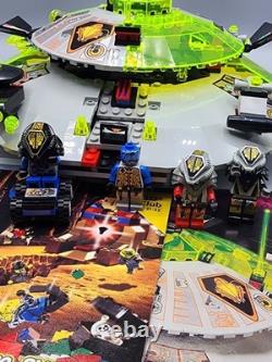 LEGO Space UFO Alien Avenger (6975) Withinstructions And 4 Figures