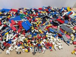 LEGO VINTAGE BULK COLLECTION with figures 5.65kgs train, city, castle, space