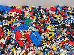 LEGO VINTAGE BULK COLLECTION with figures 5.65kgs train, city, castle, space