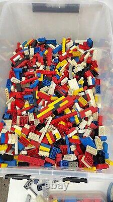 LEGO VINTAGE CITY & SPACE 80'S BULK LOT 7.3KGS RARE Parts 6200+pcs