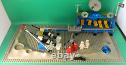 LEGO Vintage Classic Space 6970 Command Base Beta-1 instructions complete 2