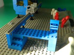 LEGO Vintage Classic Space 6970 Command Base Beta-1 instructions complete 2