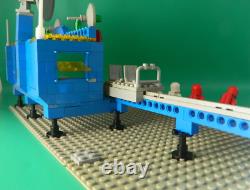 LEGO Vintage Classic Space 6970 Command Base Beta-1 instructions complete 2