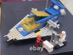 LEGO Vintage Classic Space Space Cruiser 924 Complete